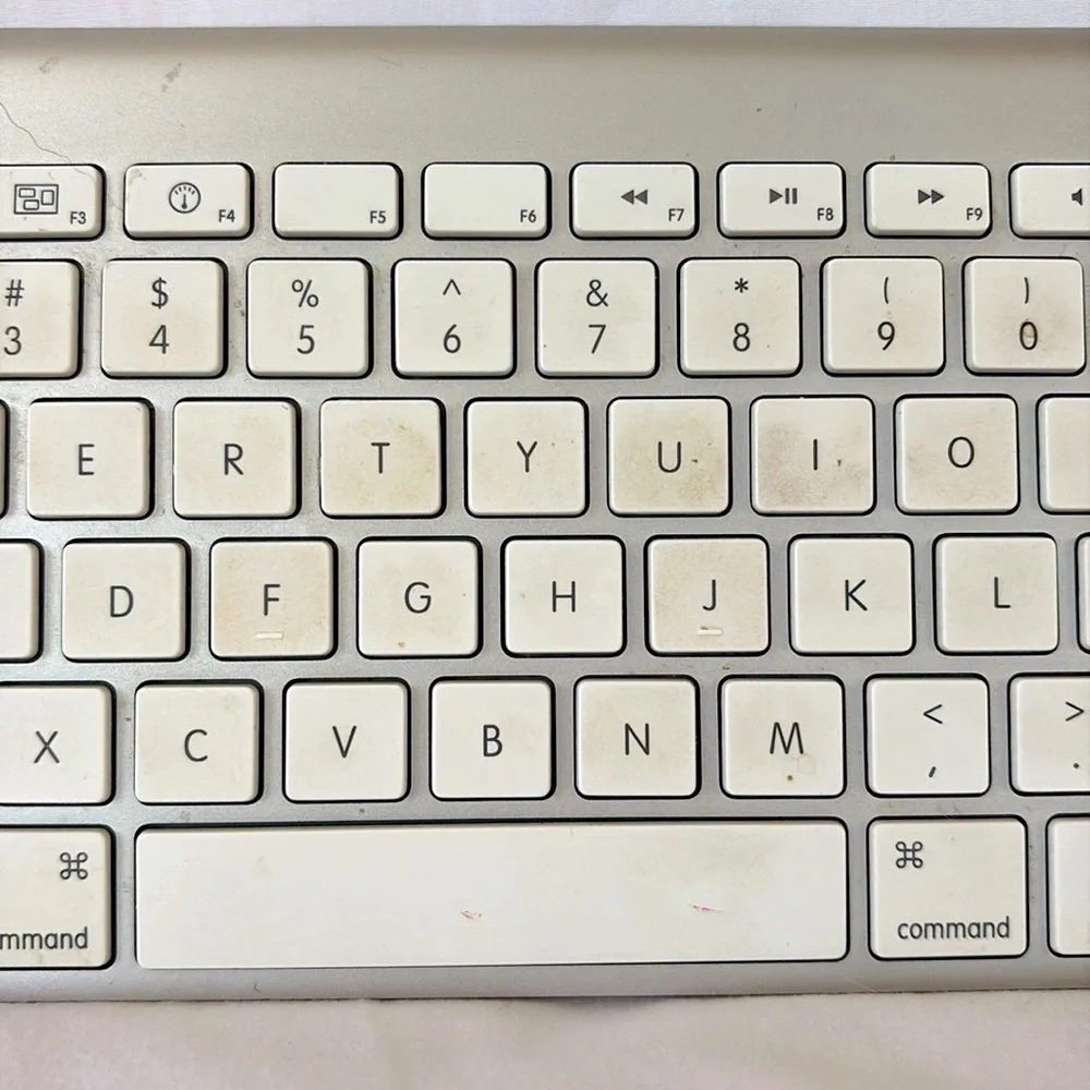 Apple Wireless Magic Keyboard Bluetooth Silver White Computer Accessory